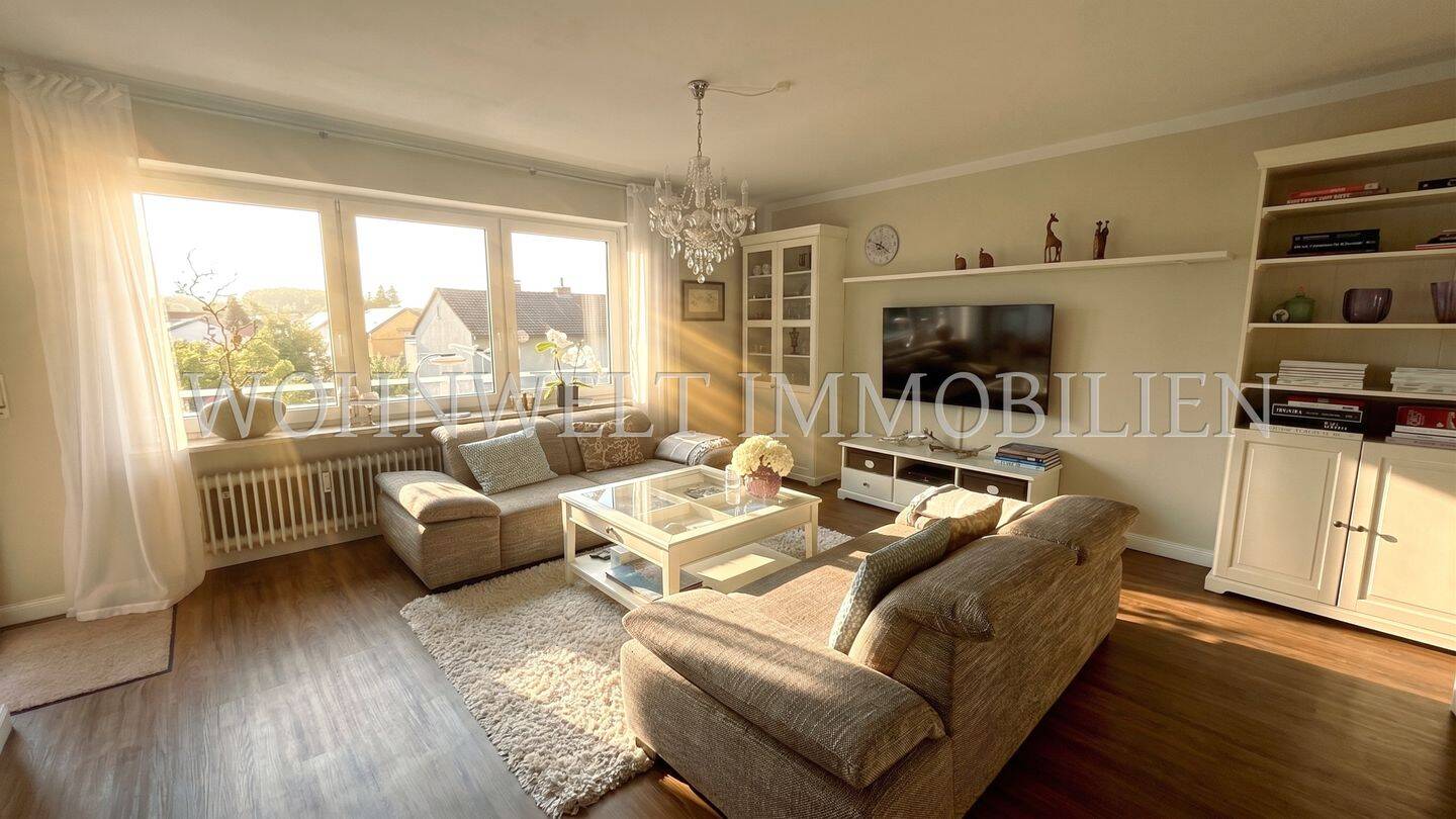 Helle und Lichtdurchflutete 4 Zimmer Wohnung mit großem Süd-Westbalkon, 85356 Freising