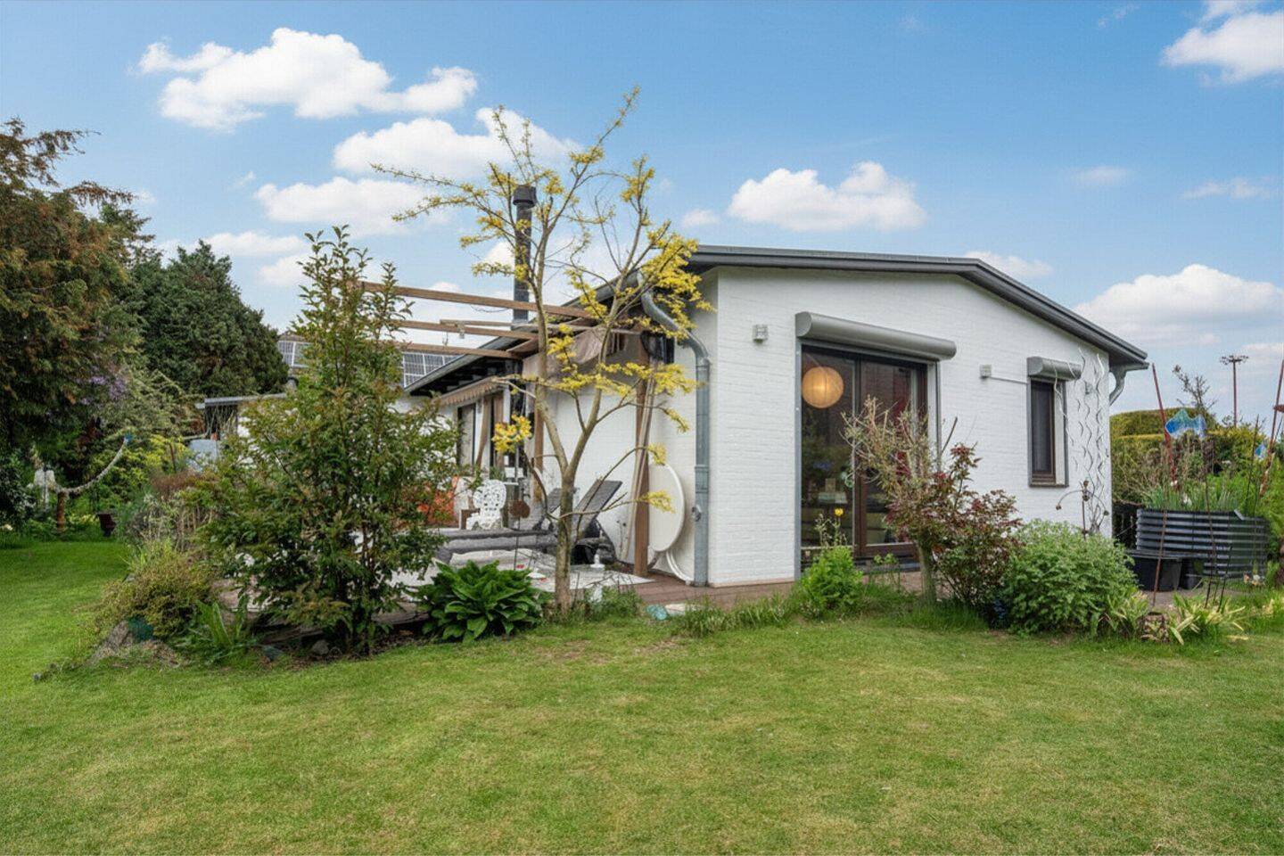 Ihr Rückzugsort an der Ostsee – stilvoll modernisiert mit Gartenidylle und viel Potenzial, 24398 Brodersby