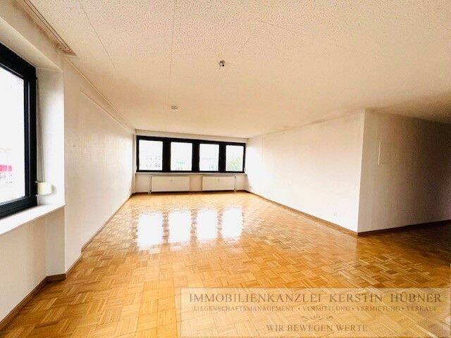 Viel Platz zum Lernen und Leben für eine ruhige 2er- oder 3er-Studenten-WG in geräumiger, heller 4-Zimmer-Wohnung (3 …, 96052 Bamberg (Bamberg Gartenstadt Hirschknock Kramersfeld)