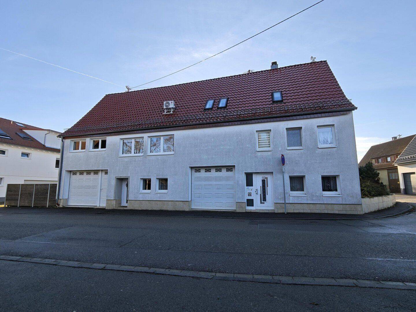 5-Familienhaus mit Ausbaupotential zum Verkauf, 75233 Tiefenbronn