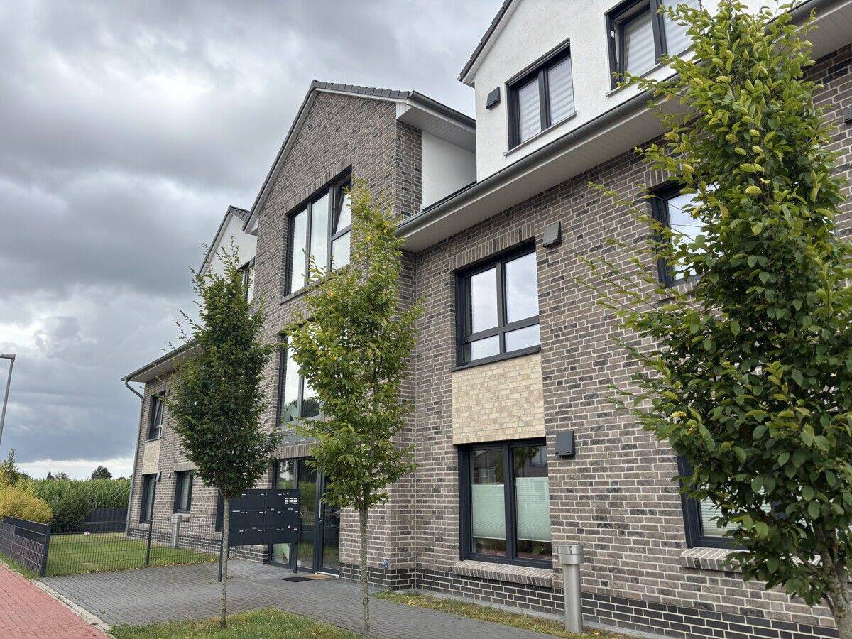Gemütliches Wohnen mit Blick auf die Felder – Dachgeschosswohnung in Leeste!, 28844 Weyhe