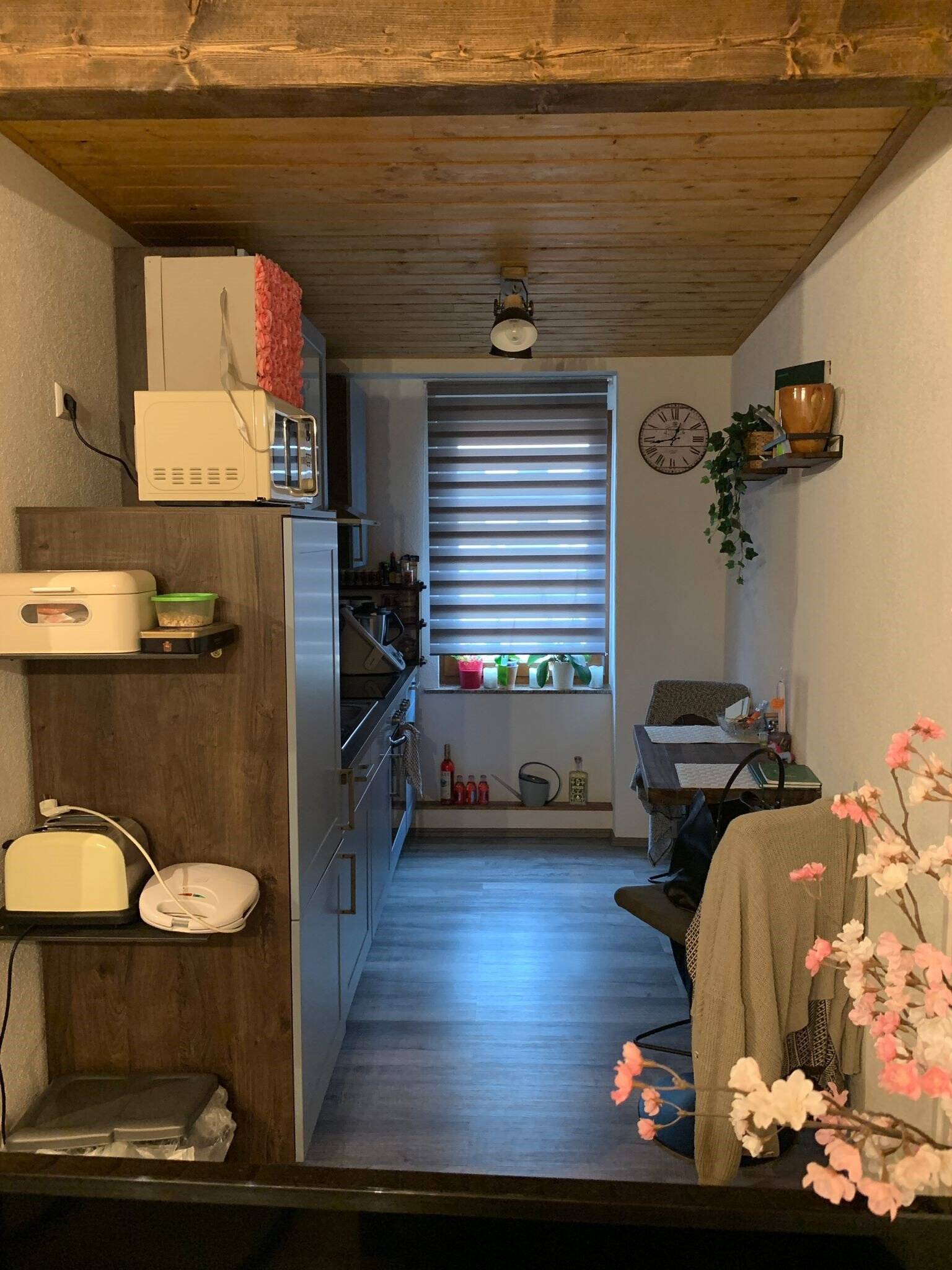 image-72542860