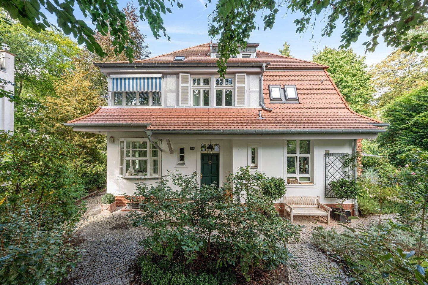 Sanierte Villa aus dem Jahr 1912 mit viel Charme in der Nähe des Kleinen Wannsees – 14109 Berlin – Bild 1 von 1