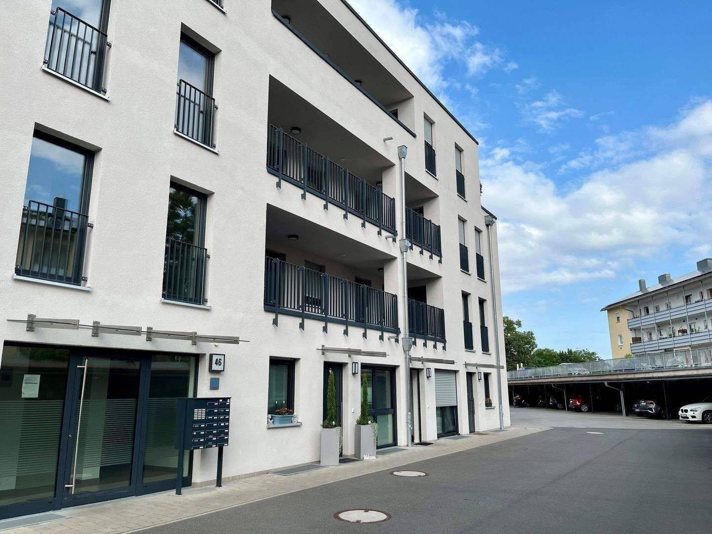 Möblierte 2-Zimmer-Single-Wohnung mit Balkon!, 90513 Zirndorf