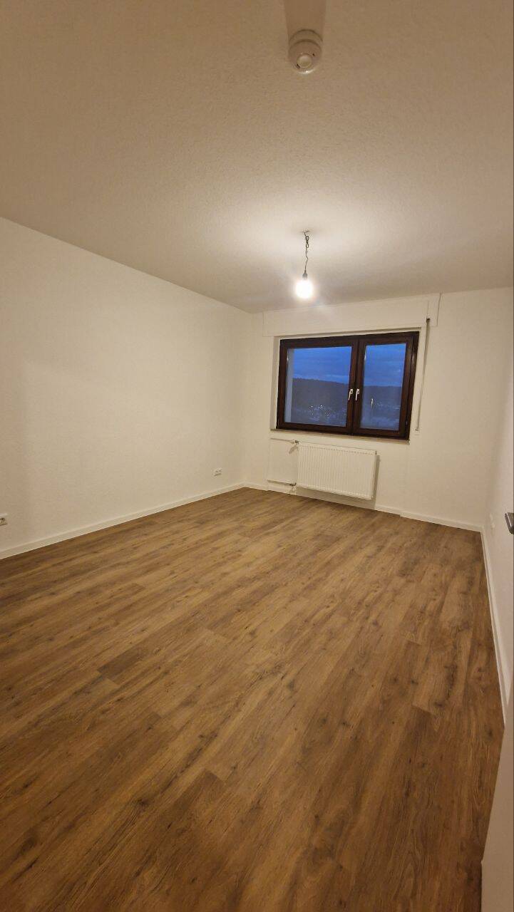 Neu sanierte 2-Zimmer-Wohnung mit Balkon in zentraler Innenstadtlage von Pforzheim, 75172 Pforzheim (Brötzingen Innenstadt Südweststadt Weststadt)