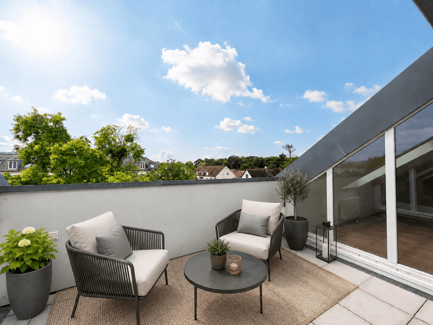 Beeindruckende Raumhöhe: Dachterrasse, Designerküche und Einbauschränke., 80997 München (Allach-Untermenzing Moosach Pasing-Obermenzing)