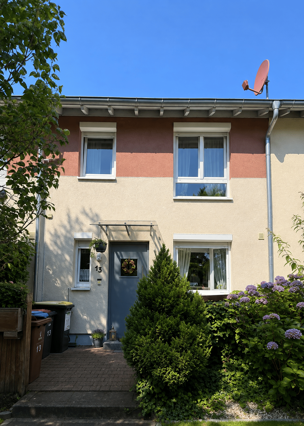 Hermann Immobilien: Familienfreundliches Reihenhaus mit ausgebautem Dachgeschoss und Garten in Hanau-Lamboy, 63452 Hanau