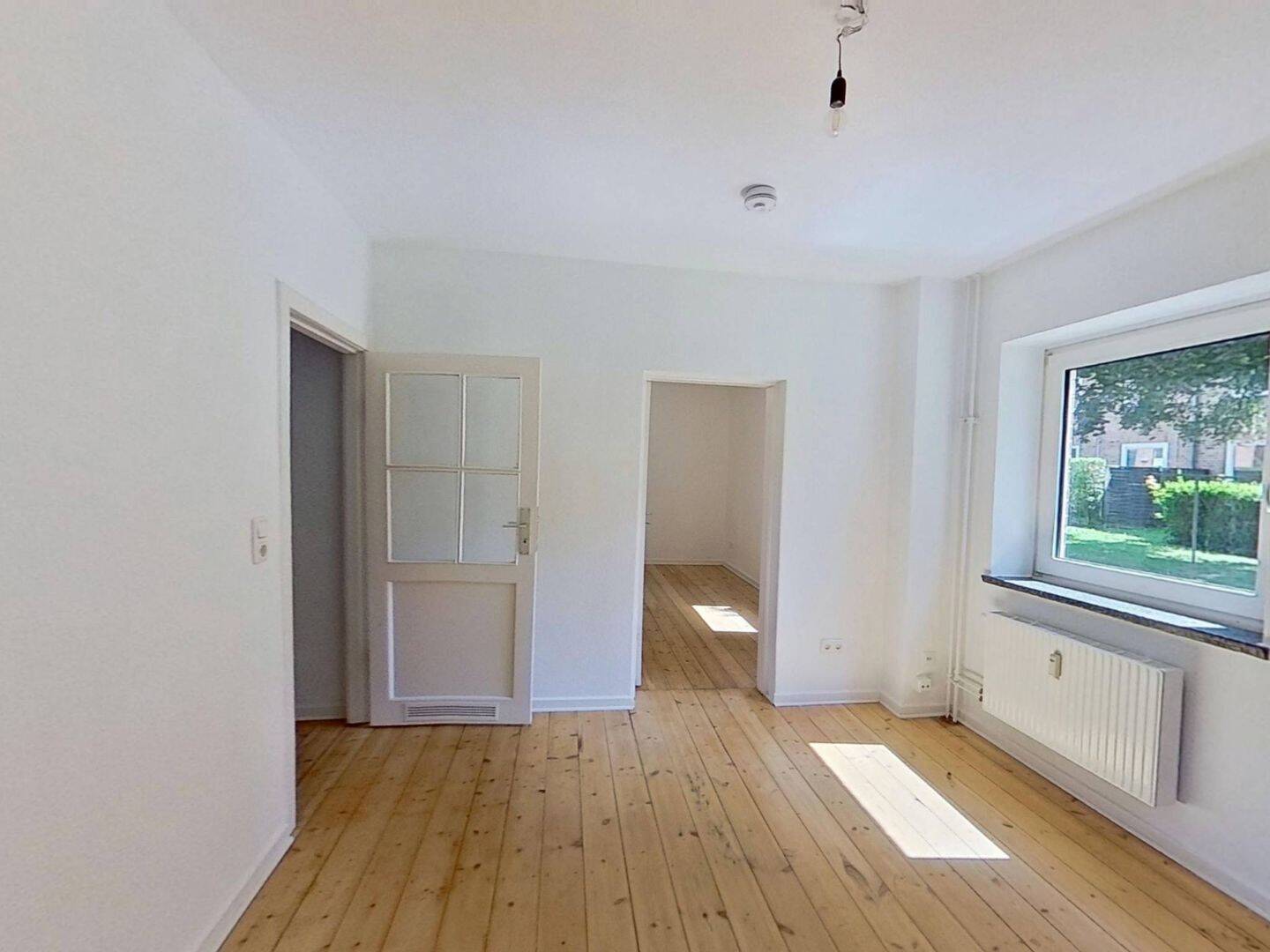 Gemütliche 2-Zimmer-Erdgeschosswohnung mit EINBAUKÜCHE, 21493 Schwarzenbek