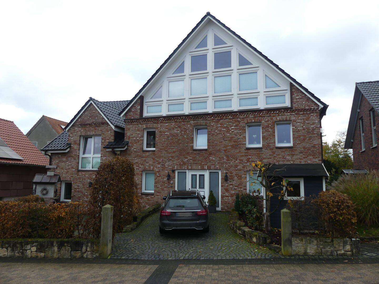 Provisionsfrei für Ersteher – Zweifamilienhaus in Duingen-Fölziehausen -Zwangsversteigerung!, 31089 Duingen