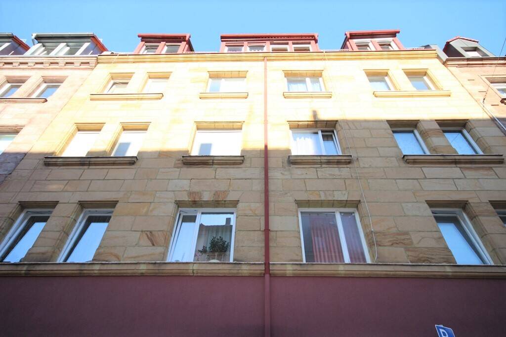 Gepflegte 2,5-Zimmer-Wohnung mit EBK im 4.OG ohne Lift in ruhiger Lage nahe Friedrich-Ebert-Platz, 90408 Nürnberg (Großreuth h. d. Veste Gärten h. d. Veste Maxfeld Nordbahnhof Sankt Johannis)