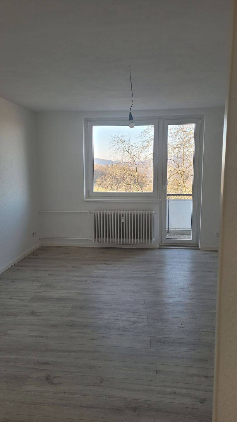 3 ZKB mit Balkon voll saniert im 2.OG, 37269 Eschwege