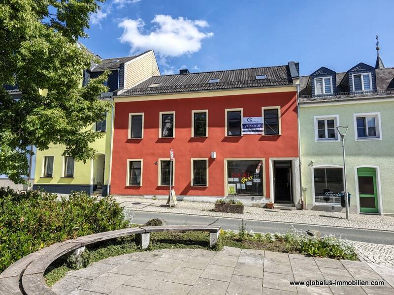 Fördermittel gesichert – nur bis 04.08.2026! Mehrfamilienhaus im Zentrum, 7929 Saalburg-Ebersdorf