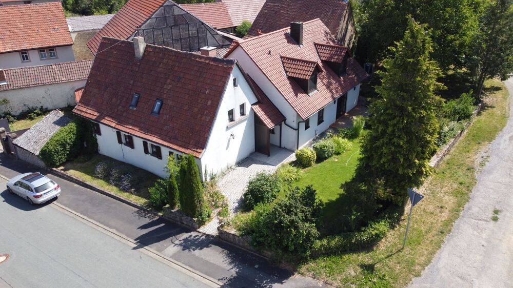 Familienidyll. Anwesen mit kl. extra Haus u. Nebengebäuden, 97453 Schonungen