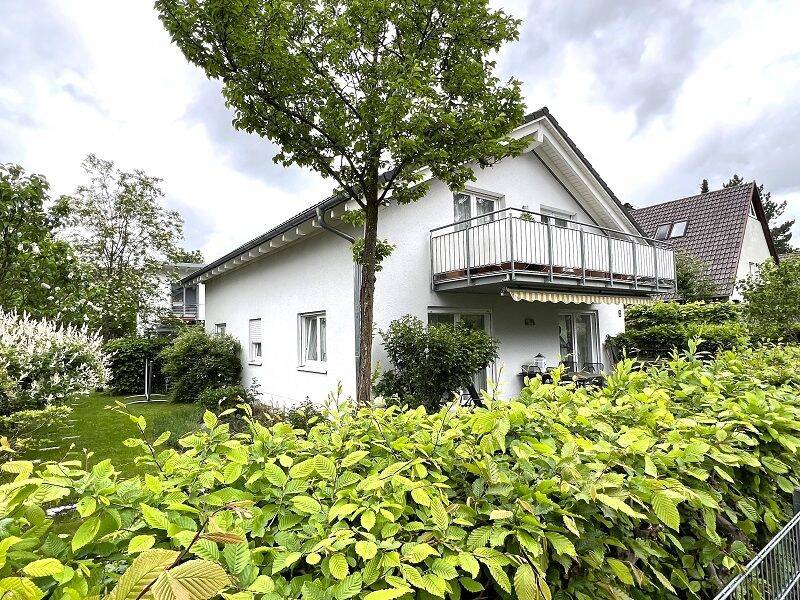 Freistehendes Ein-/ Zweifamilienhaus auf sonnigem Gartengrundstück mit viel Potenzial in Ottobrunn, 85521 Ottobrunn