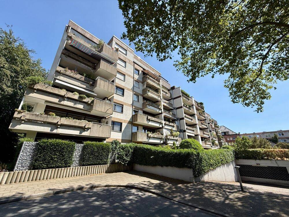 Großzügige Erdgeschosswohnung mit Terrasse und TG-Stellplatz in zentraler Lage von Gladbeck, 45964 Gladbeck