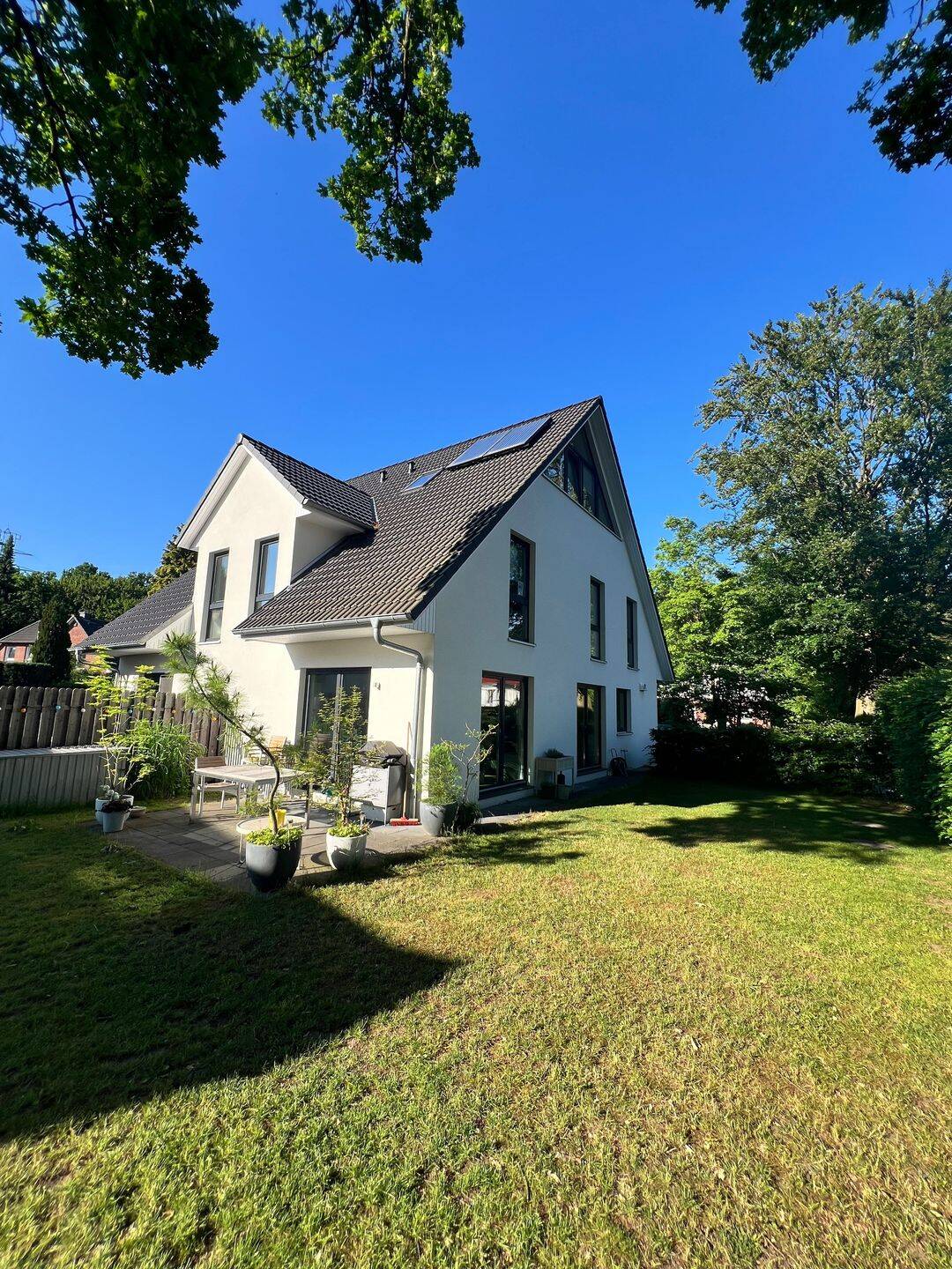 Schöne Doppelhaushälfte in Wellingsbüttel, 22391 Hamburg (Wandsbek)