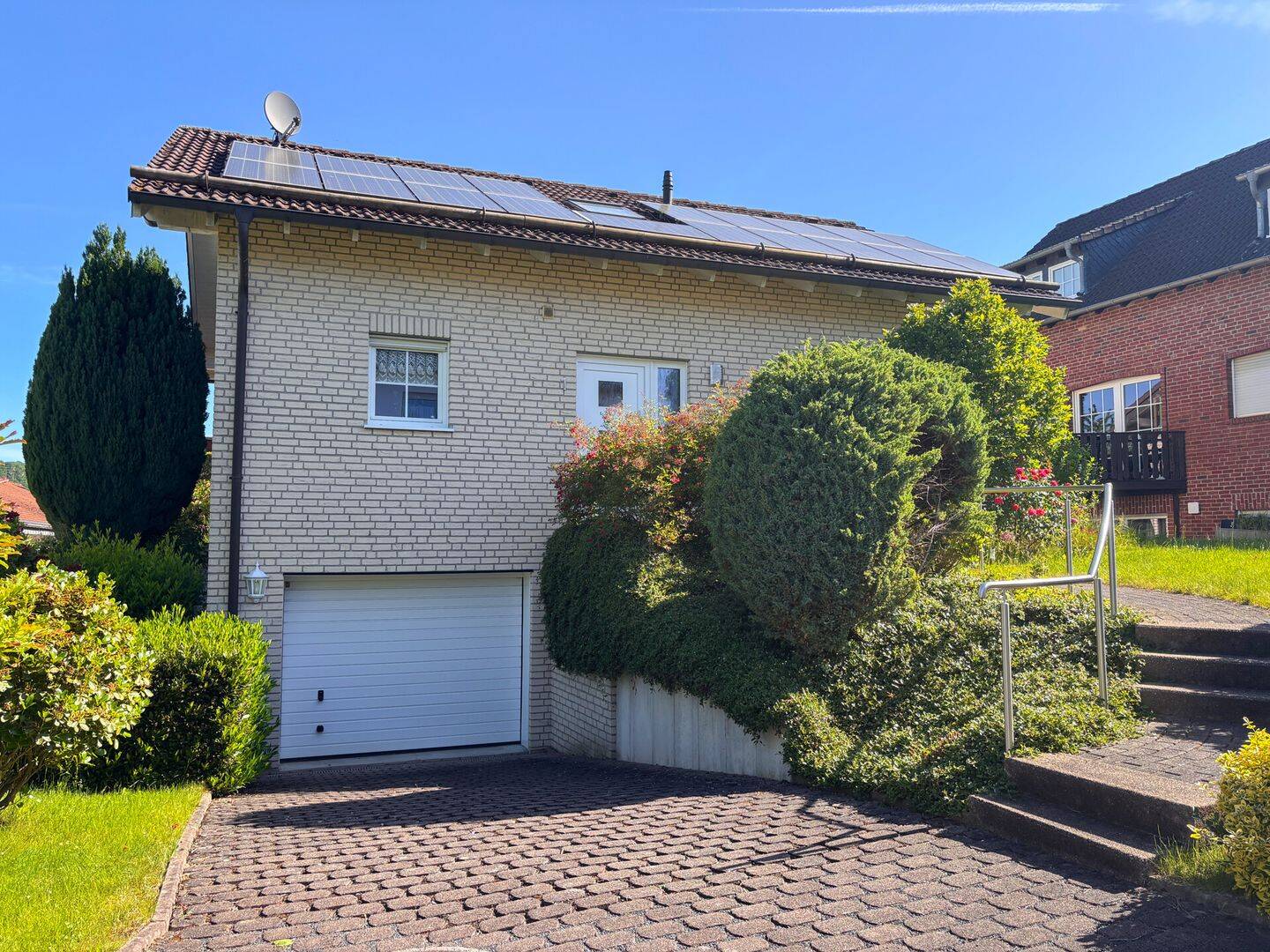 Gepflegtes Einfamilienhaus mit Terrasse, Garten und Garage in zentraler Lage von Windeck/Rosbach!, 51570 Windeck