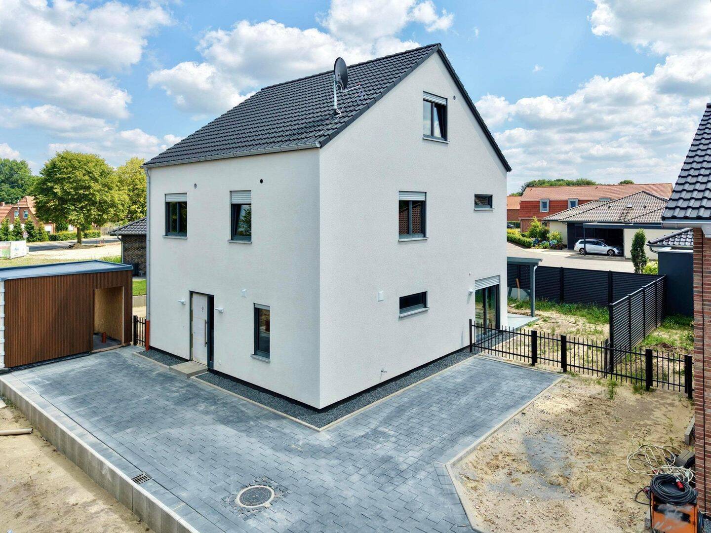 Modernes Neubau-Einfamilienhaus in attraktiver Lage von Neuenhaus-Veldhausen, 49828 Neuenhaus