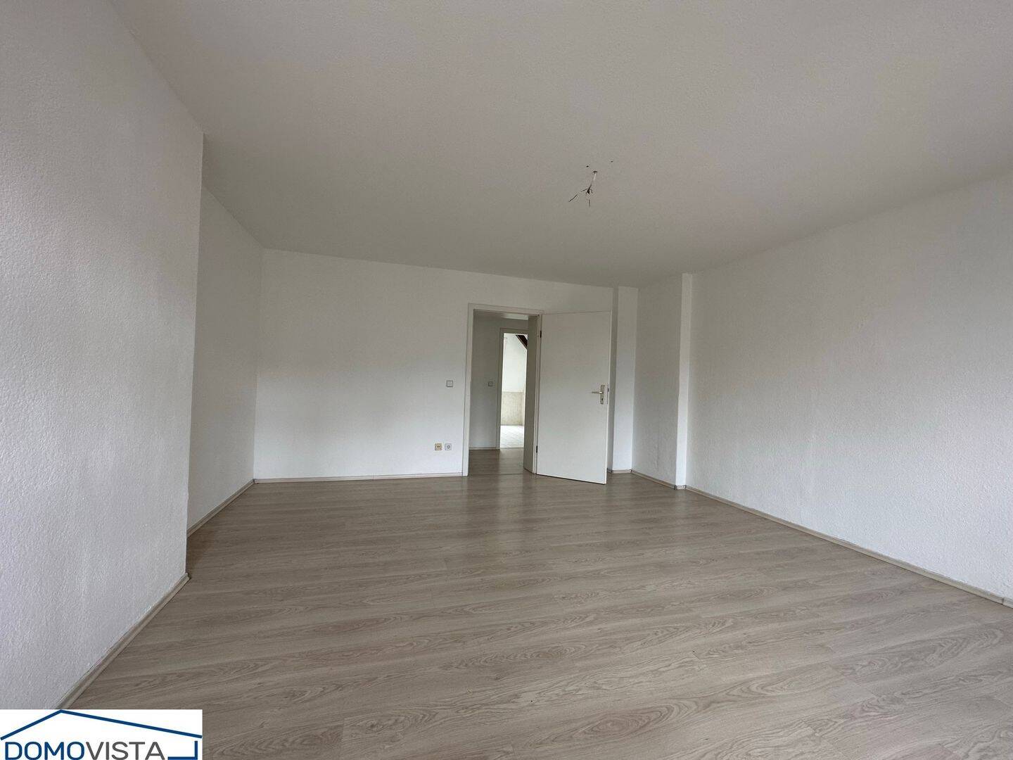 Geräumige Dachgeschosswohnung in Görlitz!, 2826 Görlitz