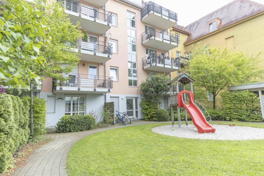 Möblierte 2-Zi-Wohnung / Balkon & verglaster Loggia / möbliert zur Miete, 81379 München (Sendling Sendling-Westpark Thalk. Obersendl.-Forsten-Fürstenr.-Solln)