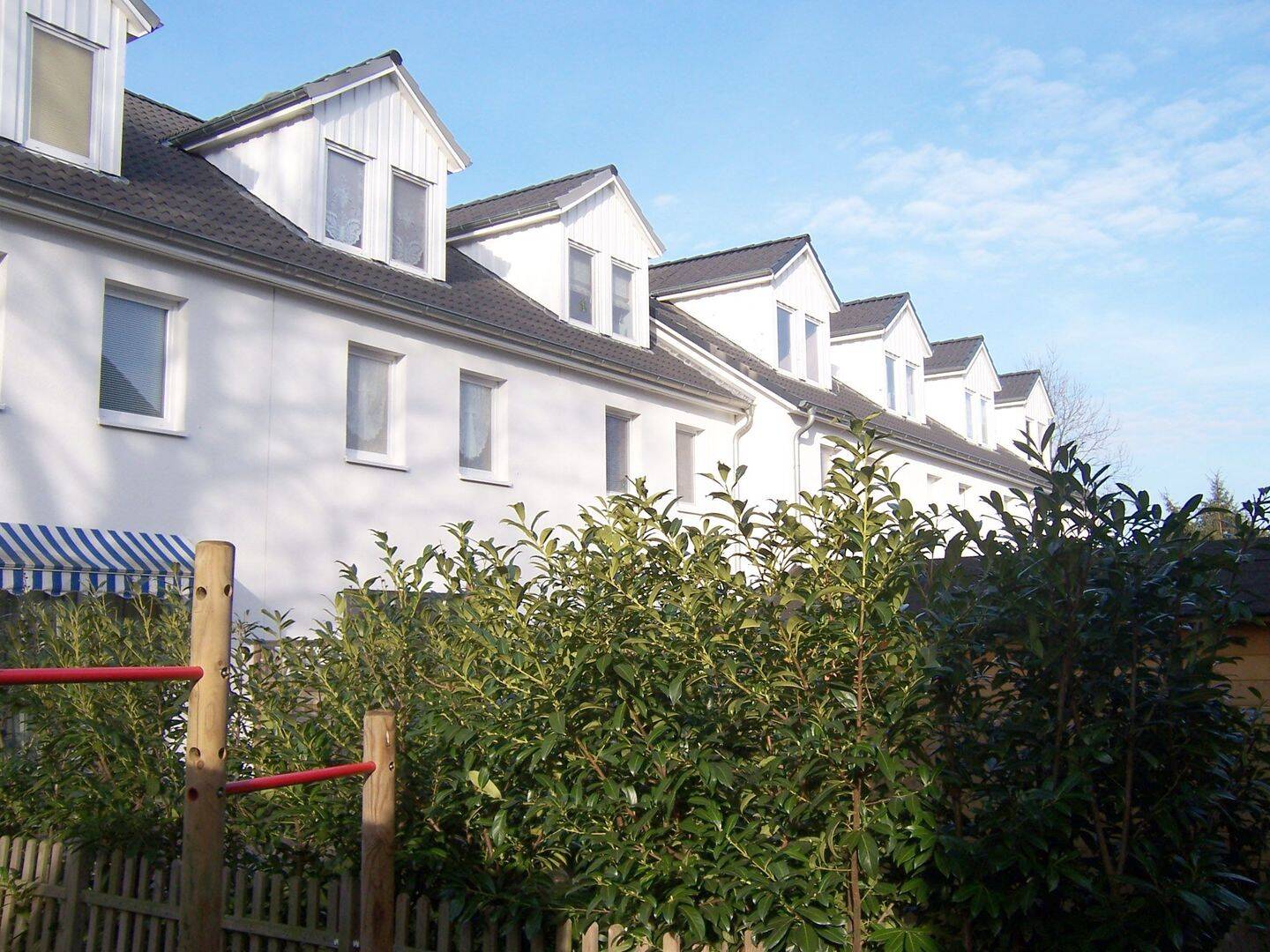 vermietetes 5-Zimmer-Mittelreihenhaus in zentraler Wohnlage, 21614 Buxtehude