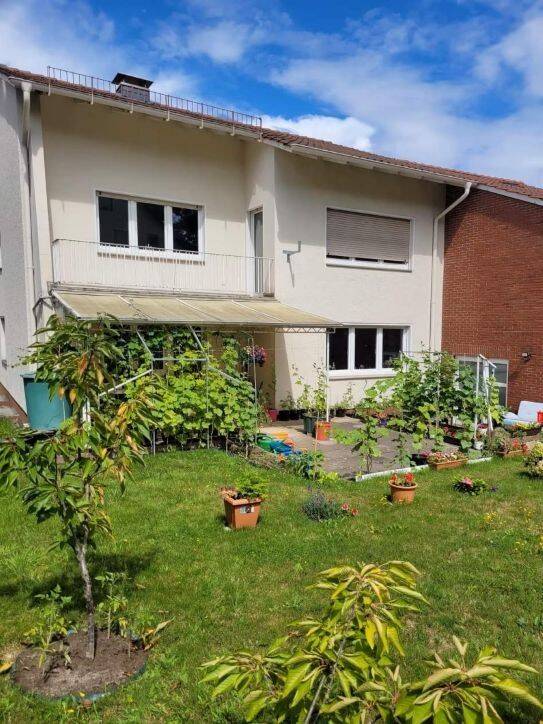 Großzügiges Einfamilienhaus mit Einliegerwohnung und traumhaftem Garten in ruhiger Lage, 32545 Bad Oeynhausen
