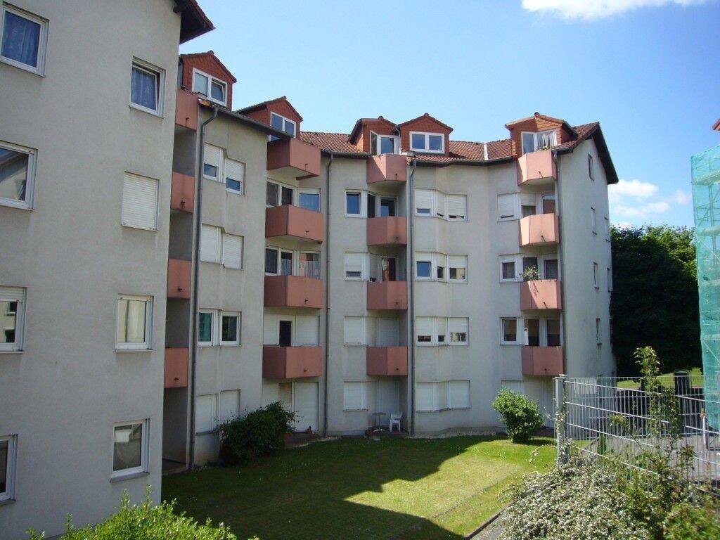 In guter Lage zum UKGM! Großzügiges und gemütliches 1 Zimmer-Apartment mit Balkon, Wingertshecke 9, Gießen, 35392 Gießen