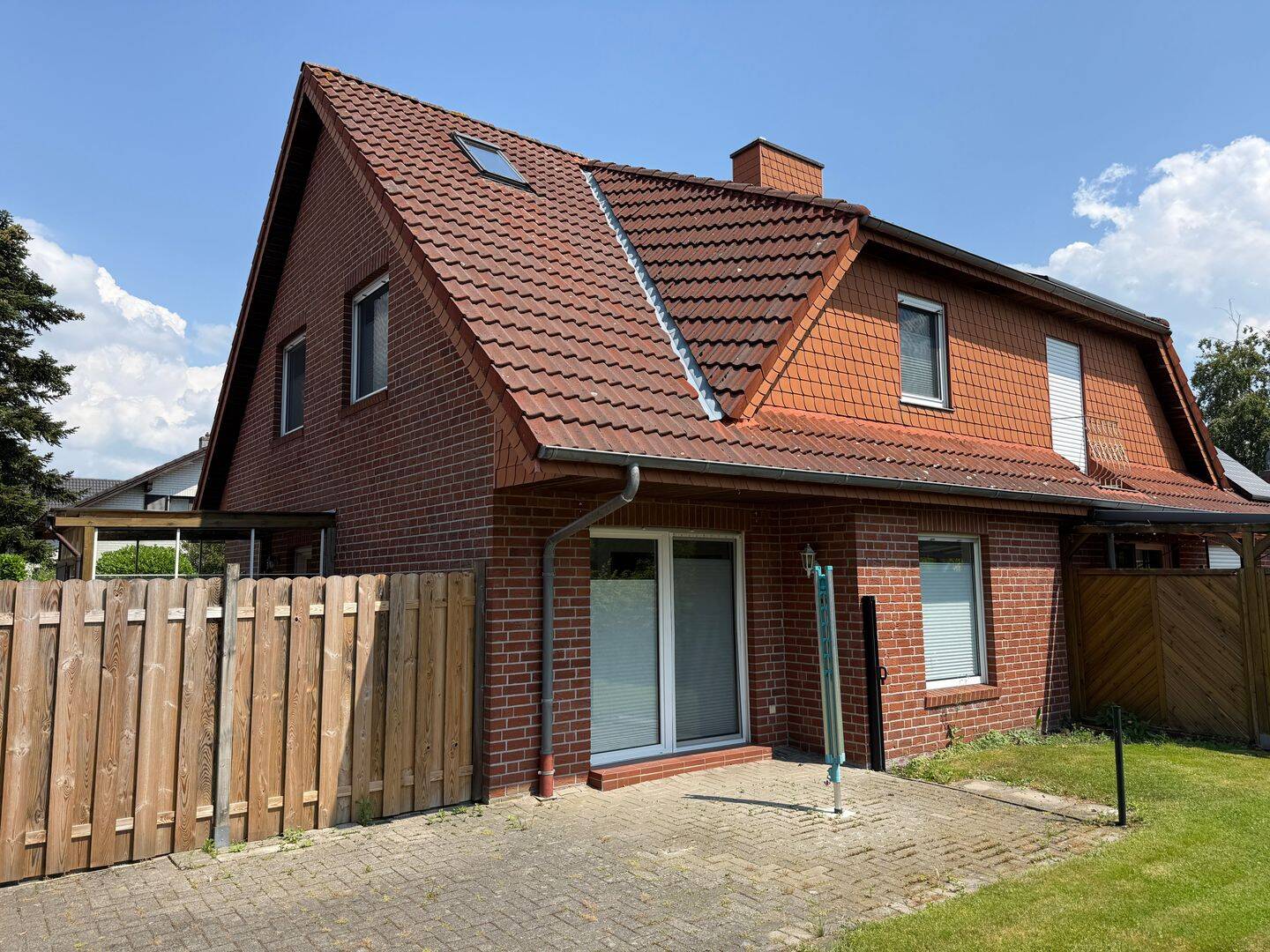 Doppelhaushälfte in ruhiger, zentrumsnaher Lage von Papenburg Untenende, 26871 Papenburg