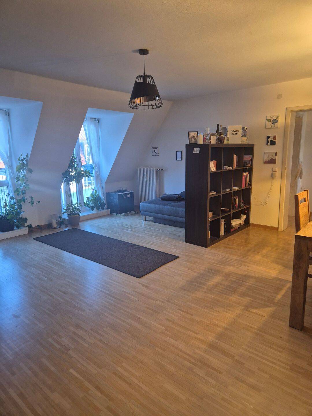 2-Zimmerwohnung, Küche Bad, Abstellraum, Kellerabteil und optional TG-Stellplatz zu vermieten., 85072 Eichstätt