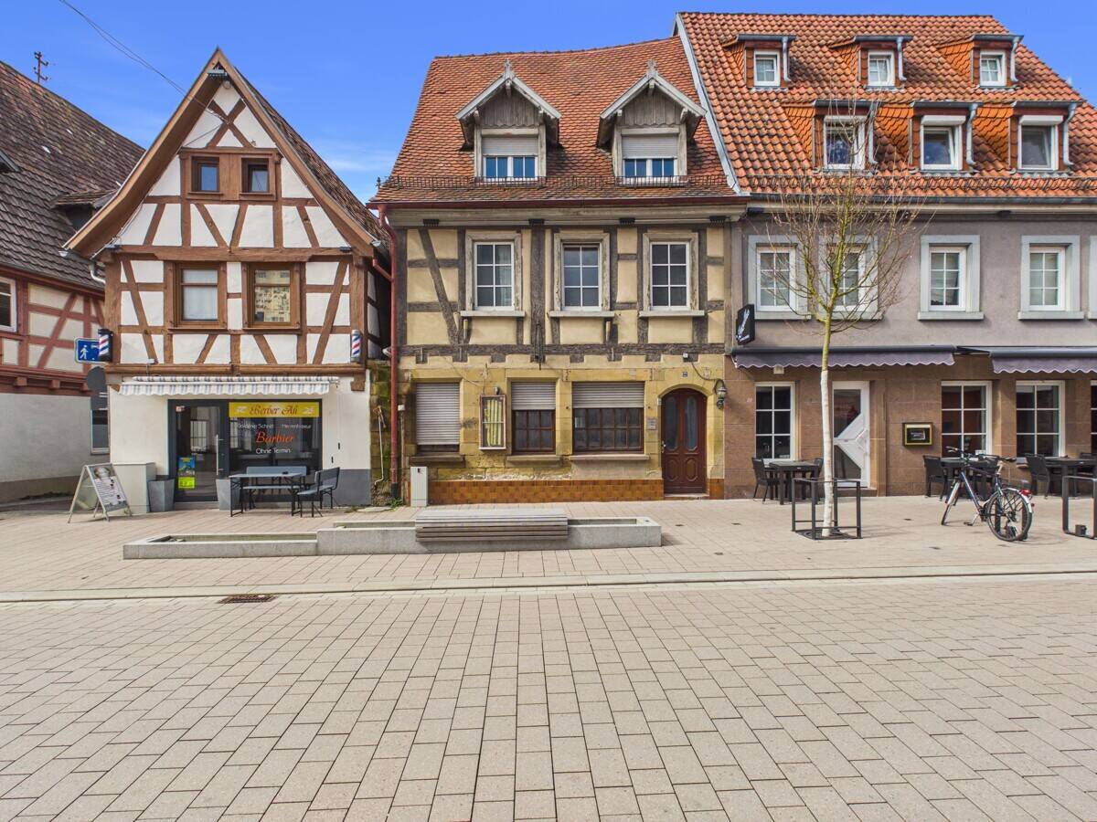 2 Häuser = 1 Preis: Wohnhaus und extra Wohnhaus mit Gastro im EG| Bretten, 75015 Bretten