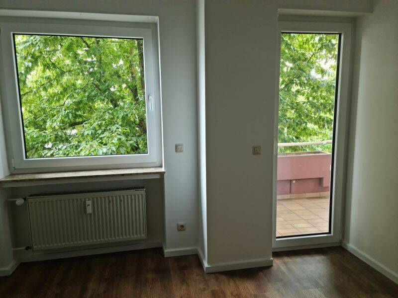 3 ZKB-Wohnung mit Balkon in Konz Mitte, Schillerstraße, ca. 75m² , frei ab sofort, 54329 Konz