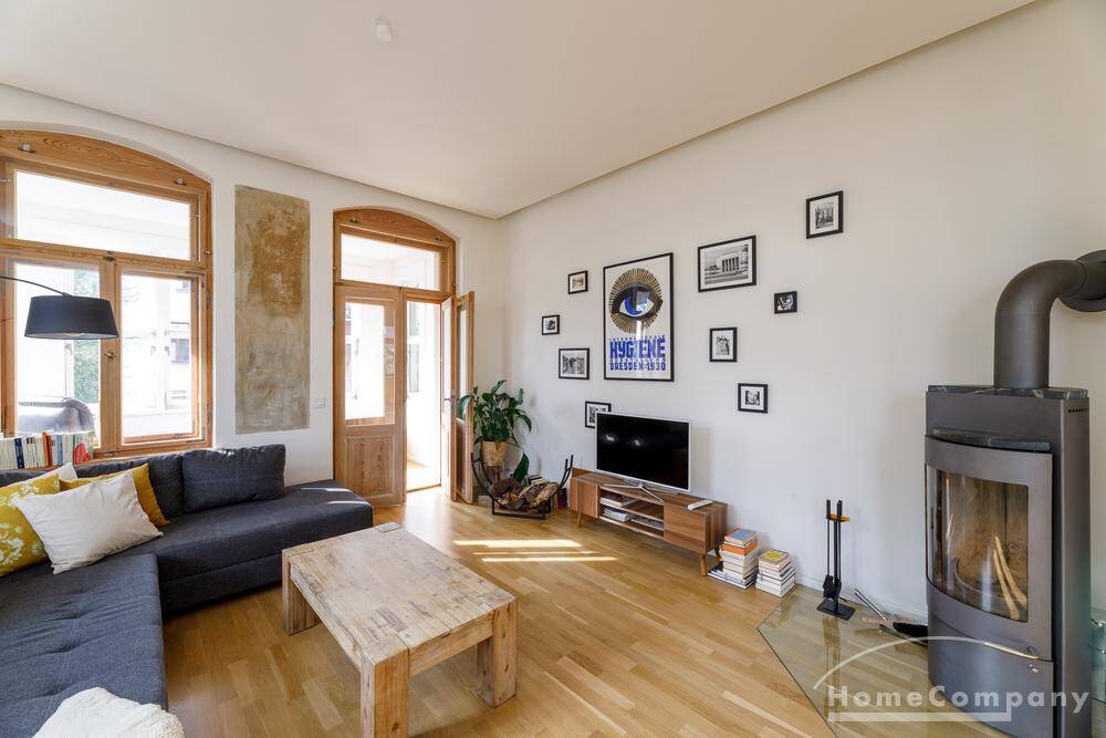 26211 HomeCompany Dresden Möbliert/Furnished 4-Zimmer Apartment in Dresden-Bühlau max. 6 Personen – 1324 Dresden – Bild 1 von 1