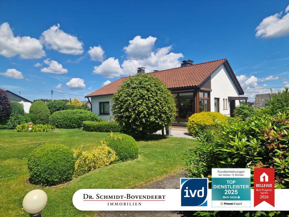 Tolles Einfamilienhaus im Bungalowstil mit wunderschönem parkähnlichen Gartengrundstück in Weitefeld!, 57586 Weitefeld