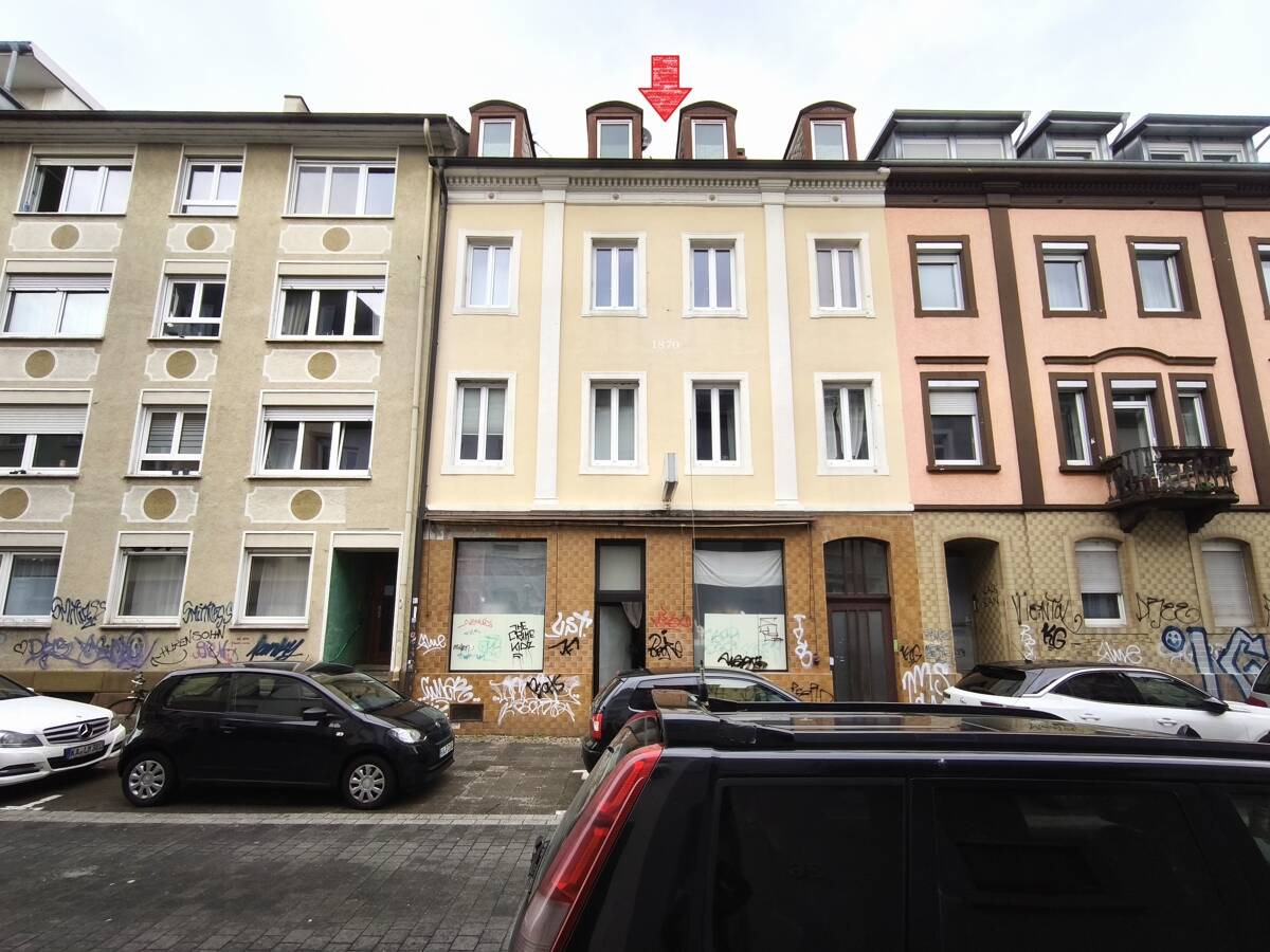 Investment-Chance in der Karlsruher Südstatdt: MFH mit vorhandener Baugenehmigung zur Erweiterung!, 76137 Karlsruhe