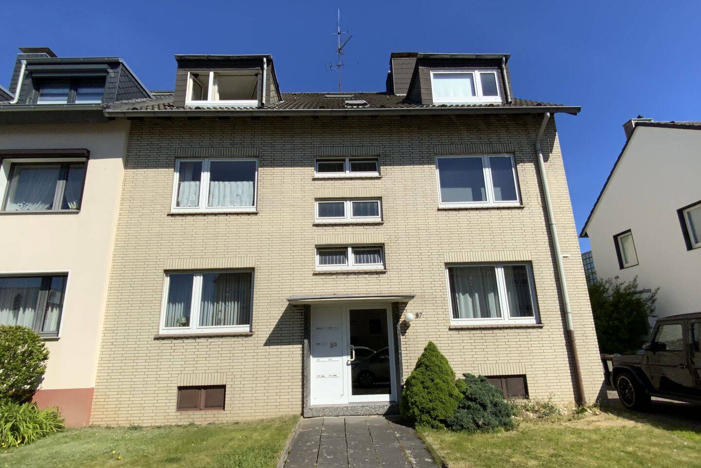 Vier vermietete Wohnungen und zwei Garagen im Paket, 47249 Duisburg (Buchholz Großenbaum Wanheim-Angerhausen)