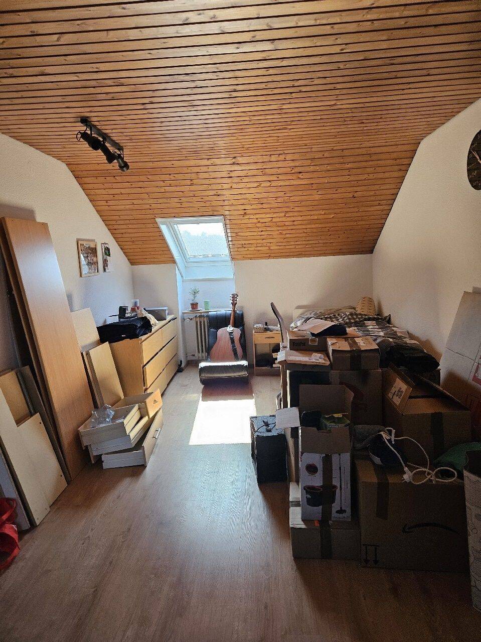 1-Zimmer Dachgeschosswohnung mit Pantryküche und Duschbad in 78467 Konstanz, 78467 Konstanz