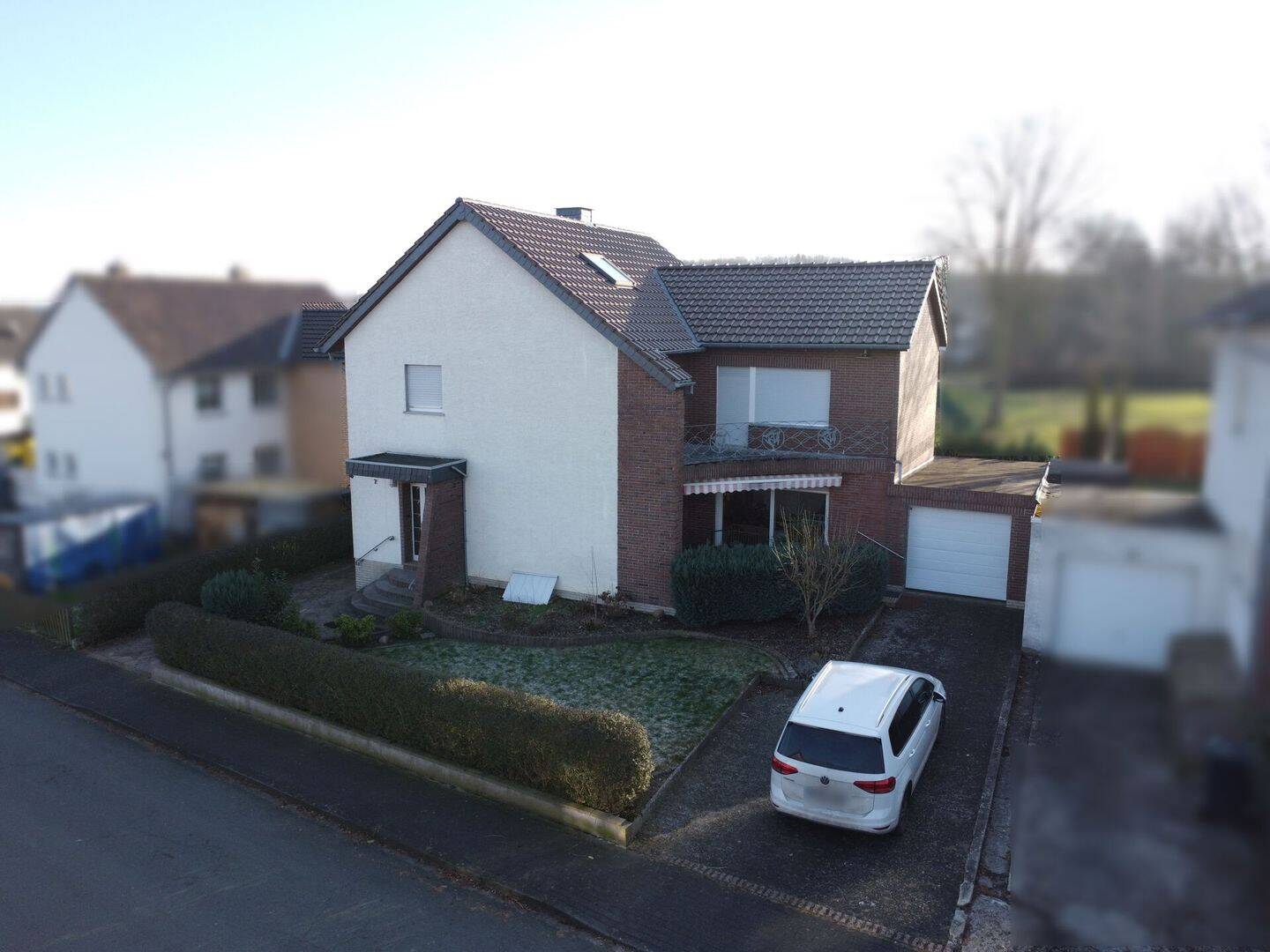 Solides Einfamilienhaus mit Potenzial in ruhiger Wohnlage in Alfen – Ideal für Ihre Ideen!, 33178 Borchen