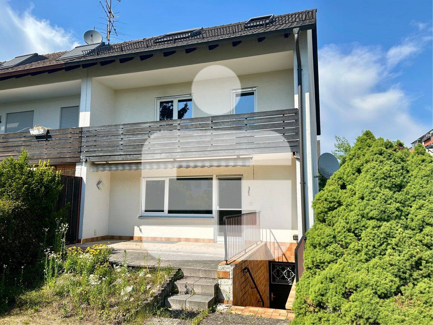 Großes REH mit 2 Garagen in Möhrendorf…Ihr neues Zuhause mit Platz zum Durchatmen, 91096 Möhrendorf