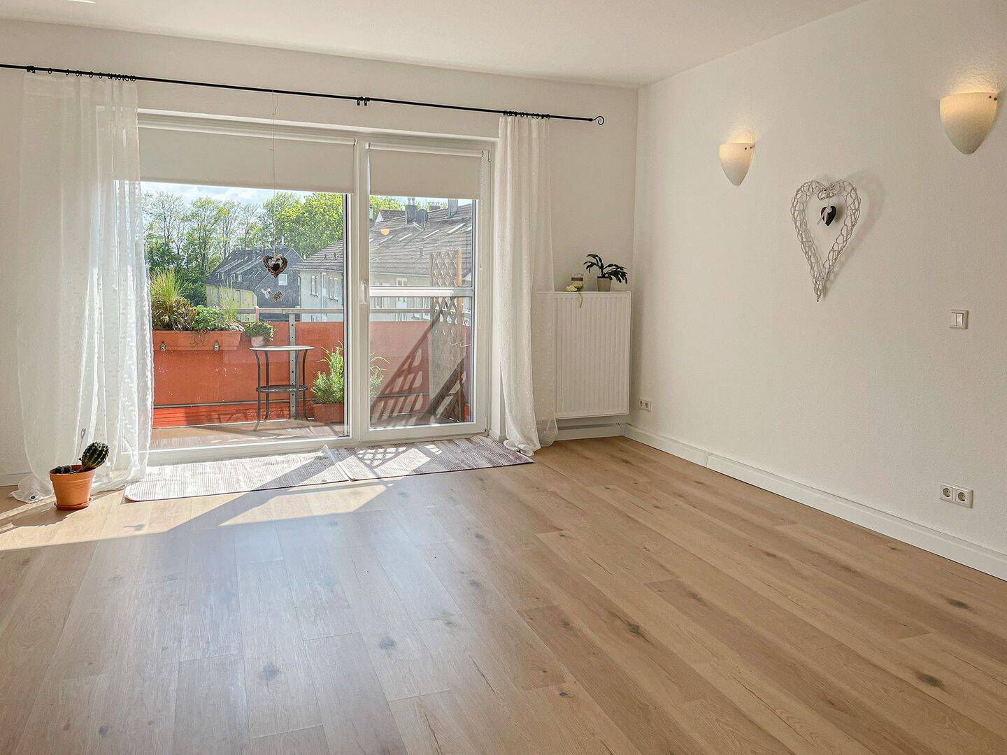 Schick modernisierte Drei-Zimmer-Wohnung, 40699 Erkrath
