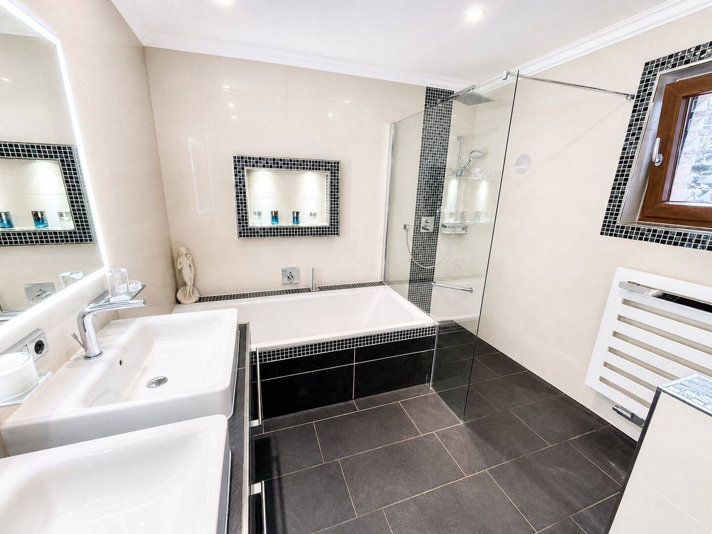 Traumwohnung mit neuem Luxusbad & Gartennutzung – 85 m² in ruhiger Lage – Chamerau – Hochwies- Cham, 93466 Chamerau