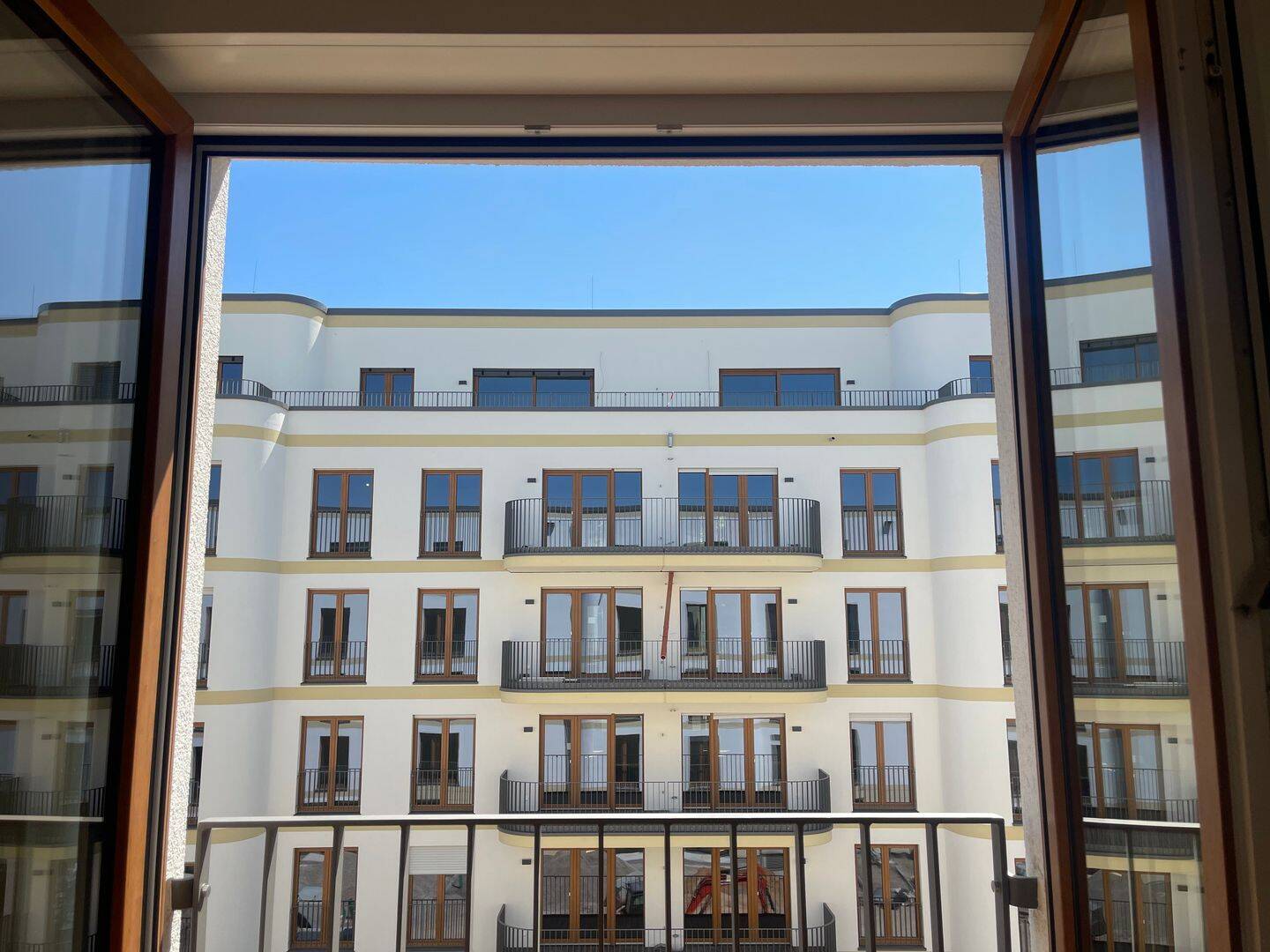 Moderne 4-Zimmer-Wohnung mit Balkon und gehobener Ausstattung in zentraler Lage, 50825 Köln (Ehrenfeld Bickendorf Neuehrenfeld Ossendorf)