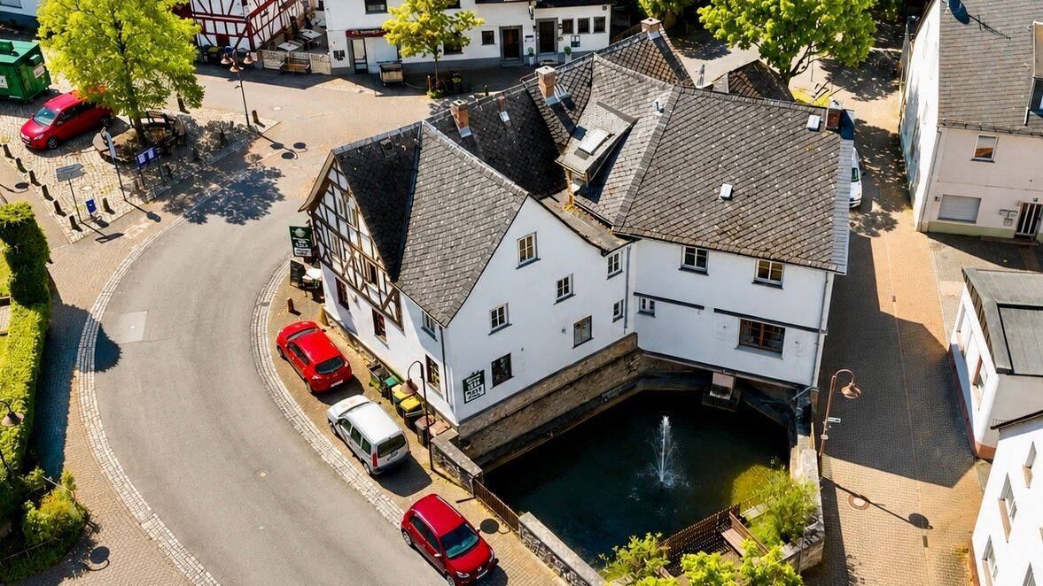 Wohn- und Geschäftshaus mit 5 Wohneinheiten & Gastronomie – Entwicklungspotenzial in Wetzlar, 35579 Wetzlar
