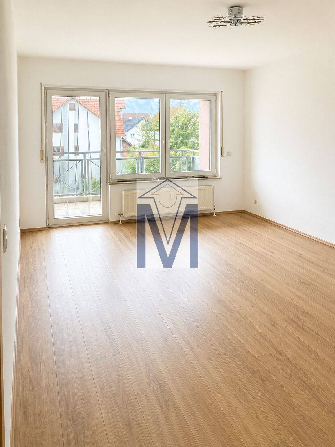 Helle 2-ZKB-Wohnung mit großer Loggia und TG-Stellplatz in sehr guter Lage von Mannheim-Seckenheim, 68239 Mannheim (Seckenheim)