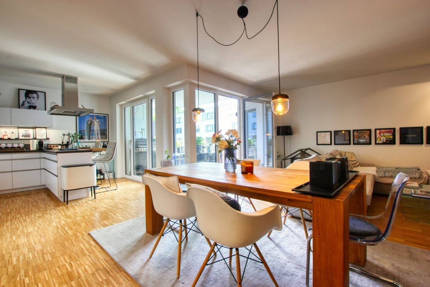 DREAMHOUSE Immobilien: Perfekt – großer Balkon, Aufzug, Tiefgarage, 22303 Hamburg (Hamburg-Nord Barmbek-Nord Winterhude)