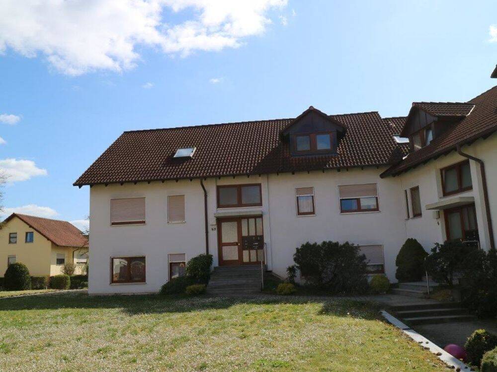 3 Zimmer Dachgeschoss Wohnung mit Balkon in Gaildorf, 74405 Gaildorf