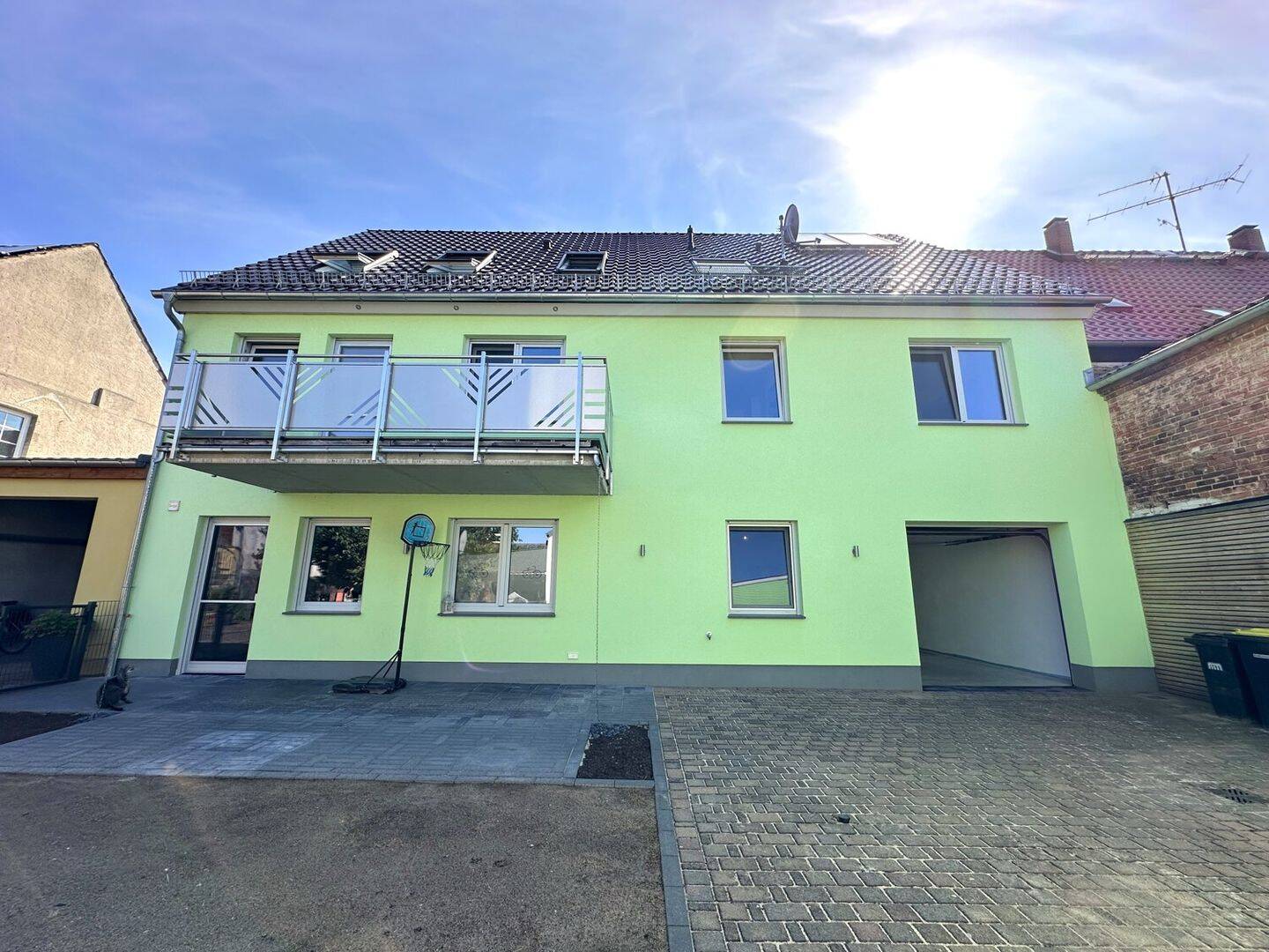 Wohnen & Arbeiten perfekt kombiniert – modernes Wohn- und Geschäftshaus, 14823 Niemegk