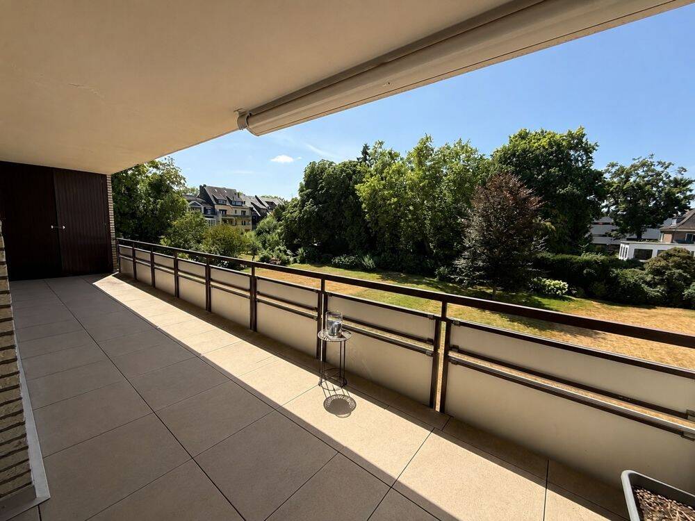 Stilvolle 3-Zimmerwohnung mit großem Sonnenbalkon und modernem Bad in Top-Lage von Krefeld-Cracau, 47799 Krefeld (Bockum Cracau Stadtmitte)