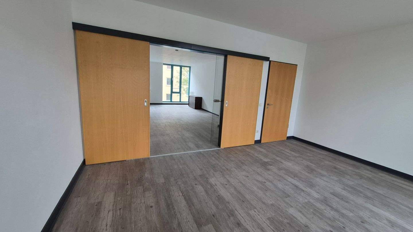 Moderne und Top geschnittene Etagenwohnung in zentraler Lage von MG, Nähe City und Hauptbahnhof, 41065 Mönchengladbach (Hardterbroich Hermges Lürrip Pesch)