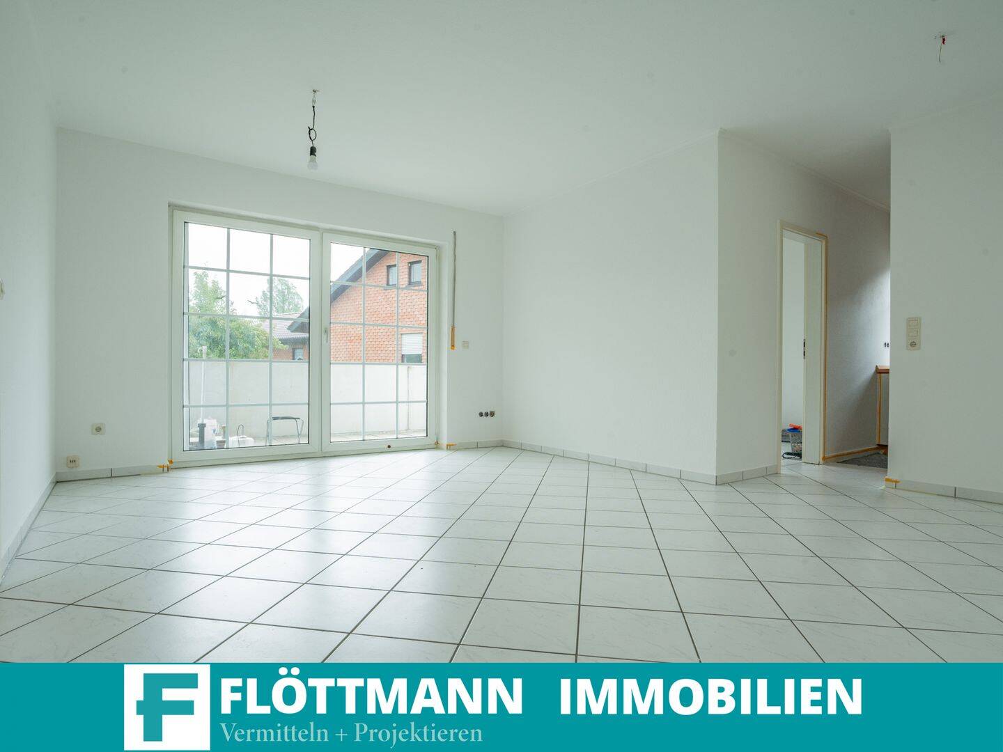 Großzügige 3-Zimmer-Wohnung mit Balkon, separater Küche und Gäste-WC!, 32805 Horn-Bad Meinberg