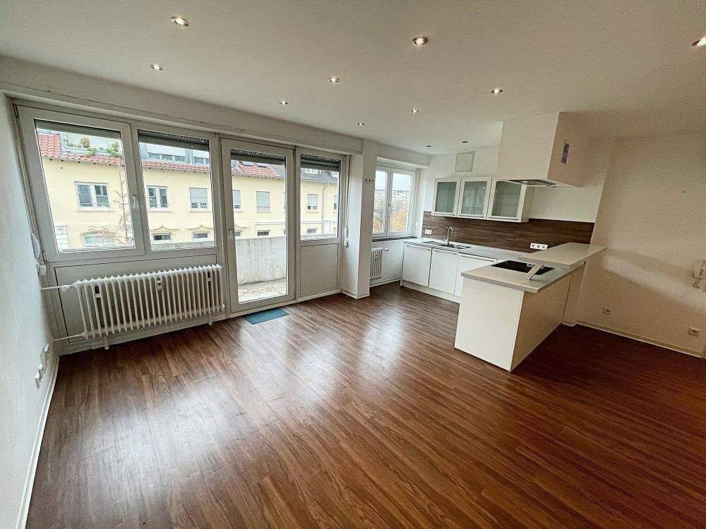 Mannheim/ Oststadt – Citynahe 2-Zimmer-Wohnung – Balkon – Einbauküche – in gesuchter Lage!, 68161 Mannheim (Innenstadt Oststadt Quadrate Schwetzingerstadt)